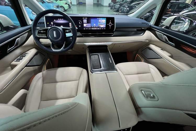 Used Wey Gaoshan 2023 Four-Wheel Drive Flagship Edition Interior 2