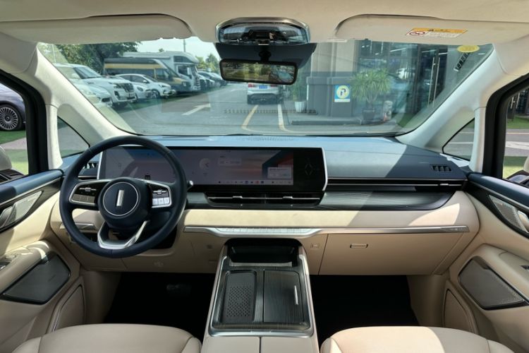Used Wey Gaoshan 2023 Four-Wheel Drive Flagship Edition Interior 3