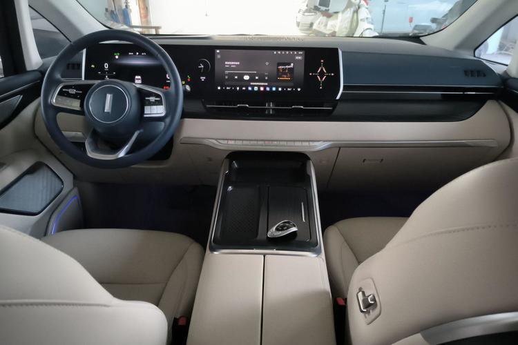 Used Wey Gaoshan 2023 Four-Wheel Drive Flagship Edition Interior 5