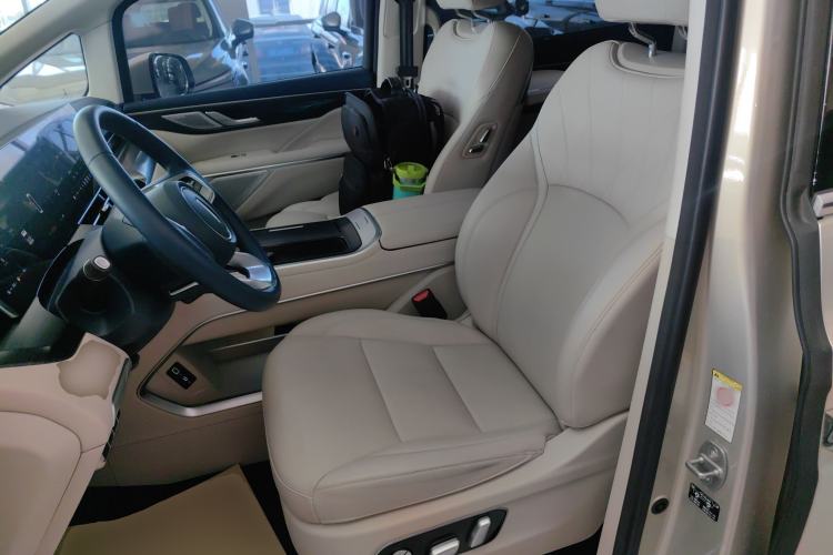 Used Wey Gaoshan 2023 Four-Wheel Drive Flagship Edition Left Front Seat