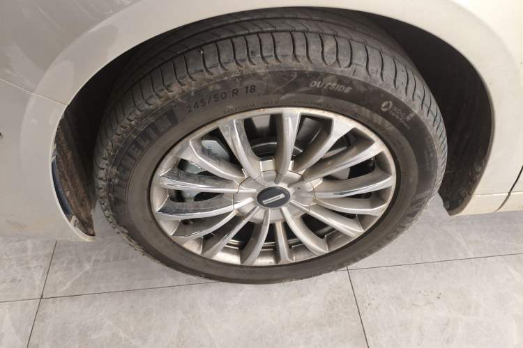 Used Wey Gaoshan 2023 Four-Wheel Drive Flagship Edition Left Front Wheel Hub
