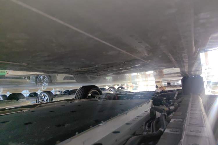 Used Wey Gaoshan 2023 Four-Wheel Drive Flagship Edition Left Side Sill