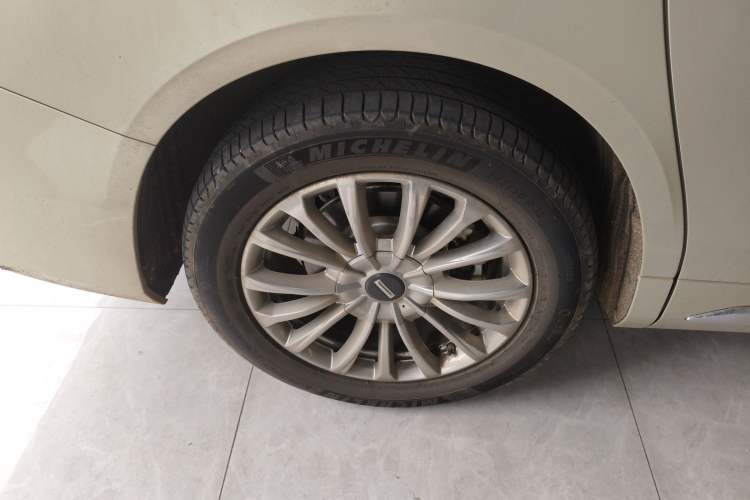 Used Wey Gaoshan 2023 Four-Wheel Drive Flagship Edition Right Rear Wheel Hub
