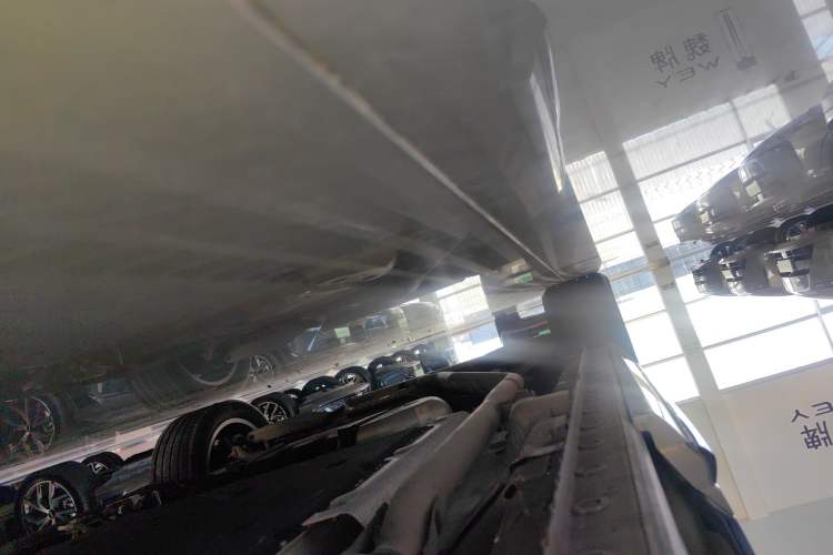 Used Wey Gaoshan 2023 Four-Wheel Drive Flagship Edition Right Side Sill