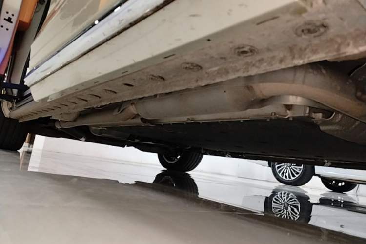 Used Wey Gaoshan 2023 Four-Wheel Drive Flagship Edition Right Side Sill