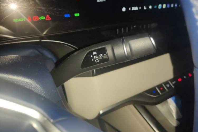 Used Wey Gaoshan 2023 Four-Wheel Drive Flagship Edition Gear Lever