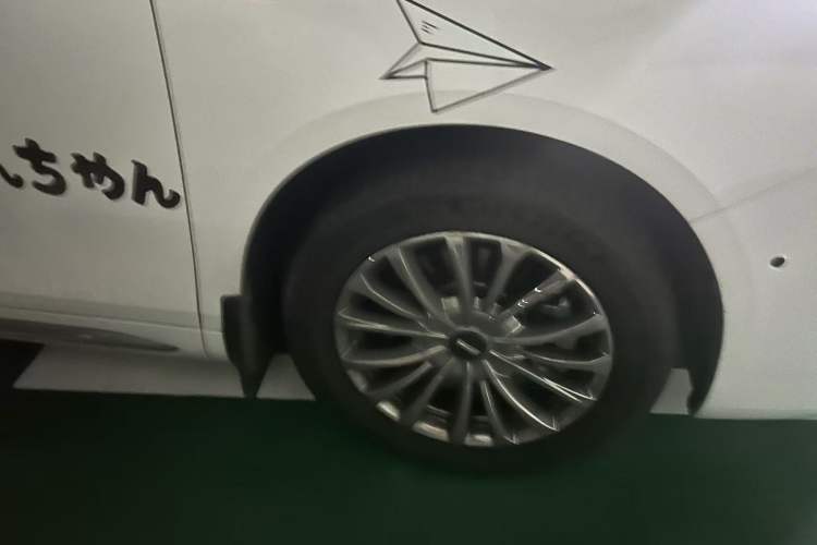 Used Wey Gaoshan 2023 Four-Wheel Drive Flagship Edition Right Front Wheel Hub