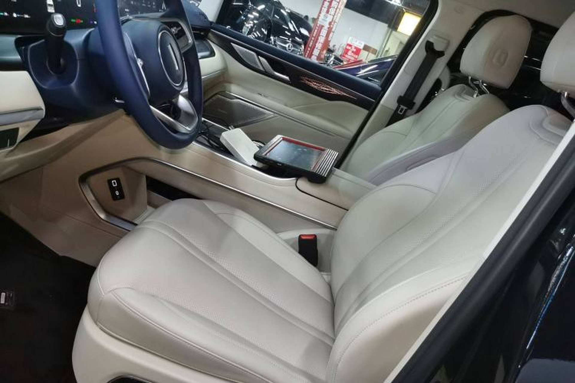 Used Wey Gaoshan 2023 Four-Wheel-Drive Executive Extended Version Left Front Seat