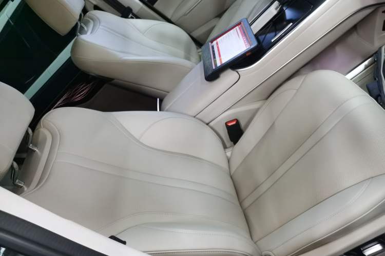Used Wey Gaoshan 2023 Four-Wheel-Drive Executive Extended Version Right Front Seat