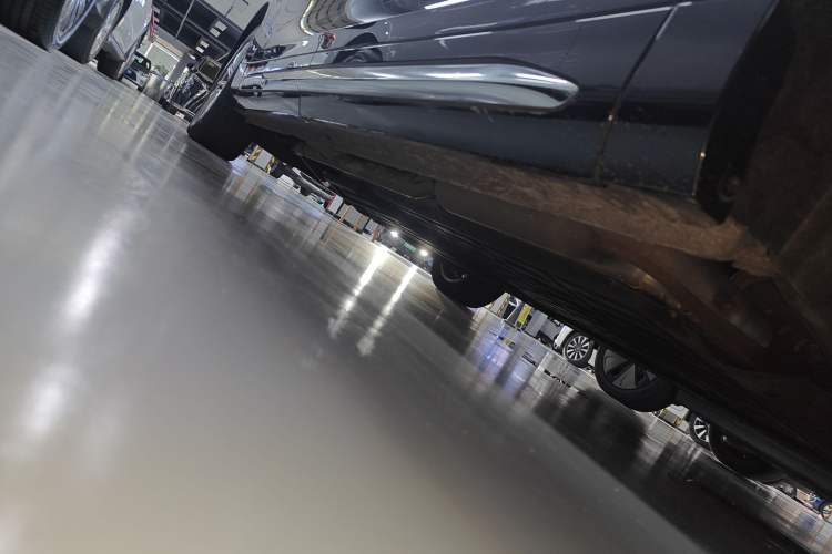 Used Wey Gaoshan 2023 Four-Wheel-Drive Executive Extended Version Right Side Sill