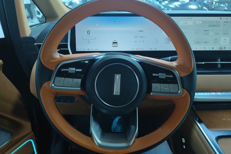 Used Wey Gaoshan 2023 Four-Wheel-Drive Executive Extended Version Steering Wheel