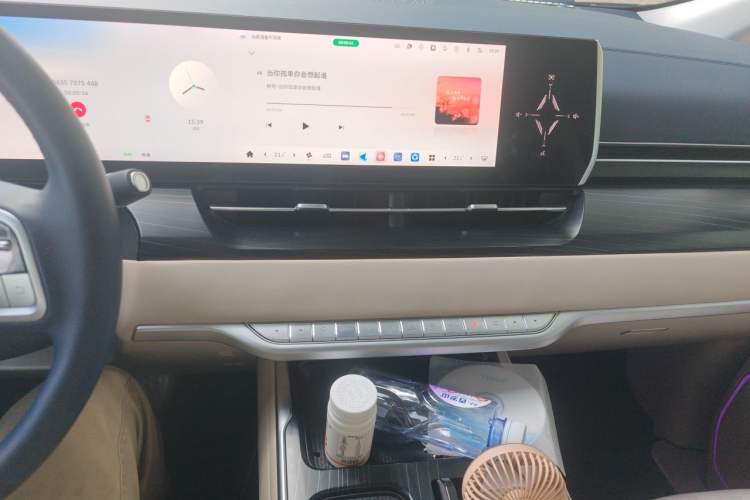 Used Wey Gaoshan 2023 Four-Wheel Drive Flagship Edition Audio And AC Panel