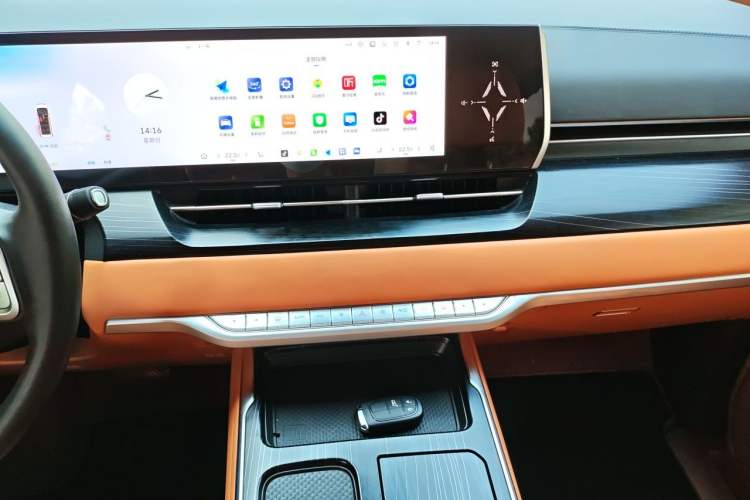 Used Wey Gaoshan 2023 Four-Wheel Drive Flagship Edition Audio And AC Panel