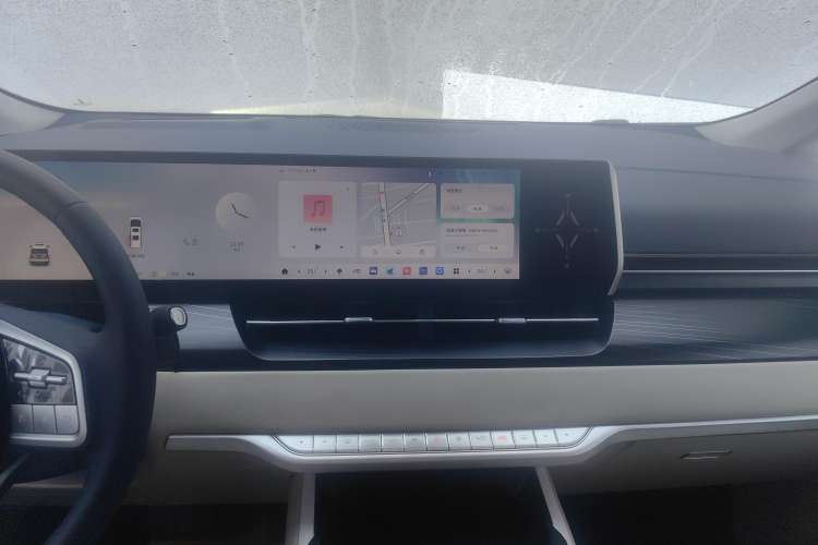 Used Wey Gaoshan 2023 Four-Wheel Drive Flagship Edition Audio And AC Panel
