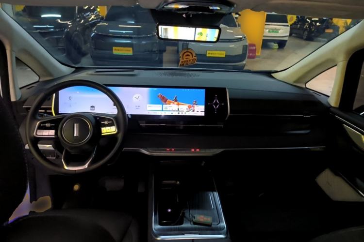 Used Wey Gaoshan 2023 Four-Wheel Drive Flagship Edition Center Console