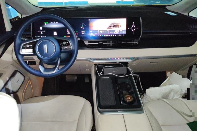 Used Wey Gaoshan 2023 Four-Wheel Drive Flagship Edition Center Console