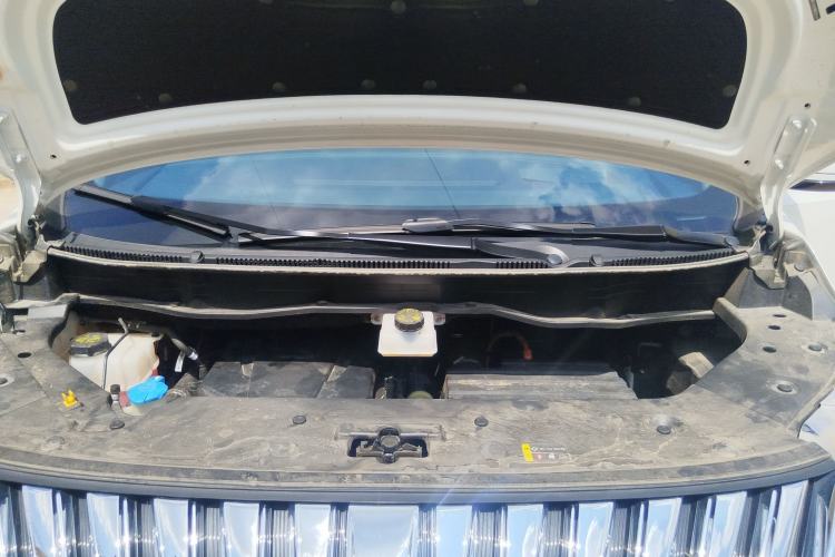 Used Wey Gaoshan 2023 Four-Wheel Drive Flagship Edition Engine Bay