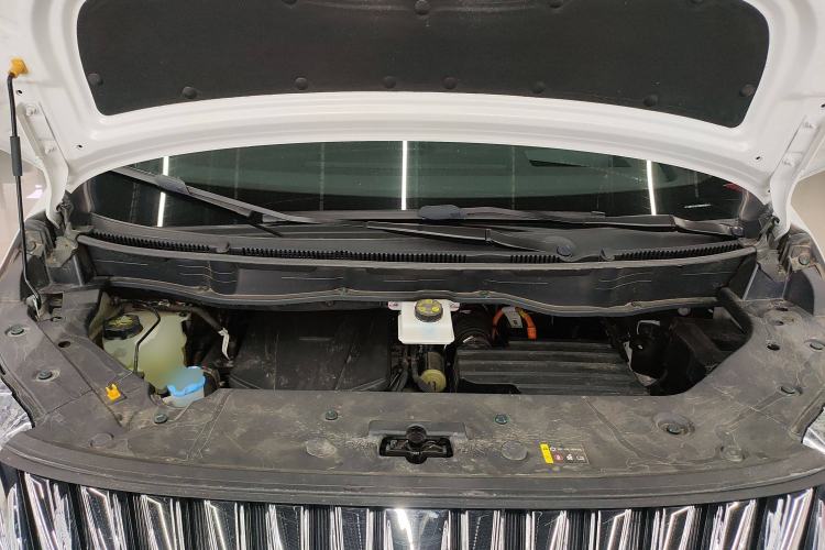 Used Wey Gaoshan 2023 Four-Wheel Drive Flagship Edition Engine Bay