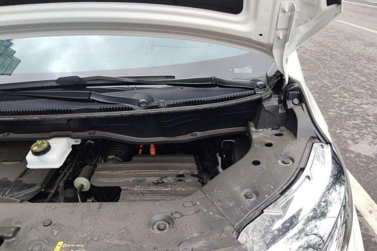 Used Wey Gaoshan 2023 Four-Wheel Drive Flagship Edition Engine Bay Left