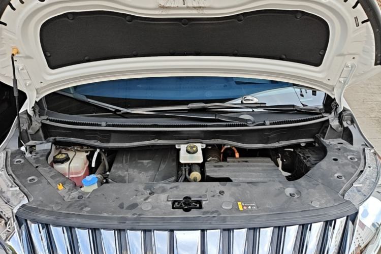 Used Wey Gaoshan 2023 Four-Wheel Drive Flagship Edition Engine Bay