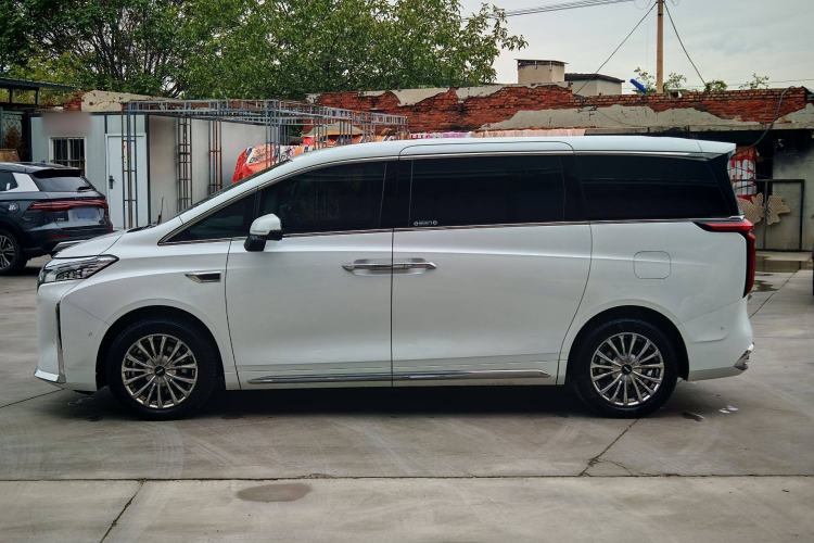 Used Wey Gaoshan 2023 Four-Wheel Drive Flagship Edition Exterior 3