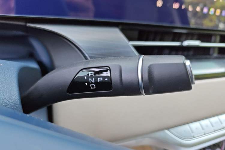 Used Wey Gaoshan 2023 Four-Wheel Drive Flagship Edition Gear Lever