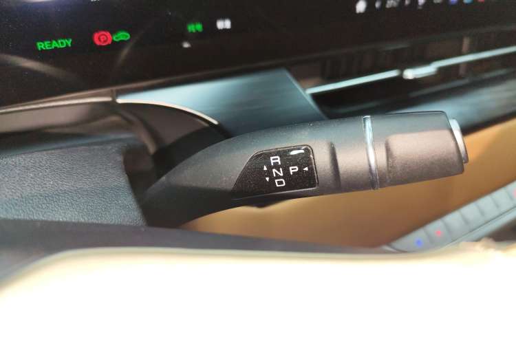 Used Wey Gaoshan 2023 Four-Wheel Drive Flagship Edition Gear Lever
