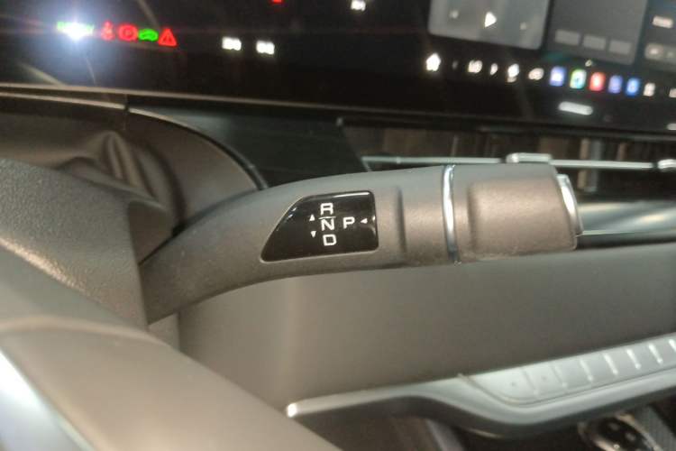 Used Wey Gaoshan 2023 Four-Wheel Drive Flagship Edition Gear Lever