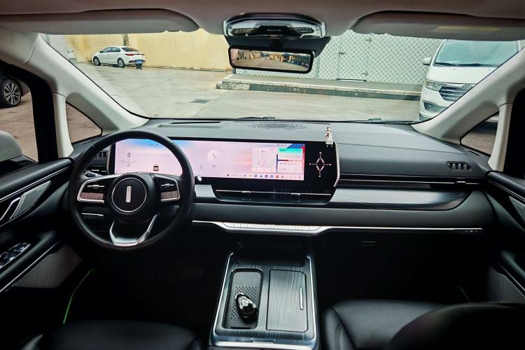 Used Wey Gaoshan 2023 Four-Wheel Drive Flagship Edition Interior 2