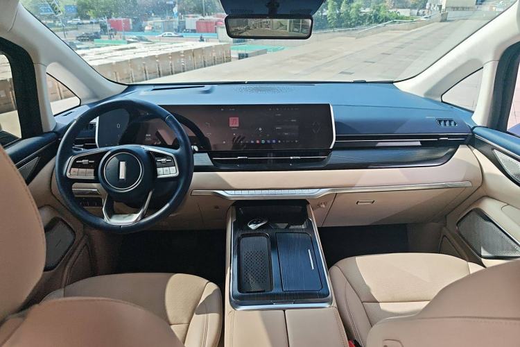 Used Wey Gaoshan 2023 Four-Wheel Drive Flagship Edition Interior 2