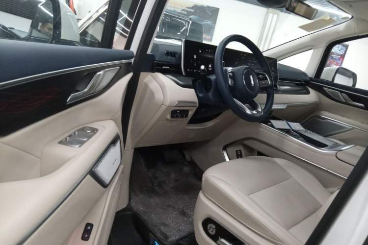 Used Wey Gaoshan 2023 Four-Wheel Drive Flagship Edition Interior 3