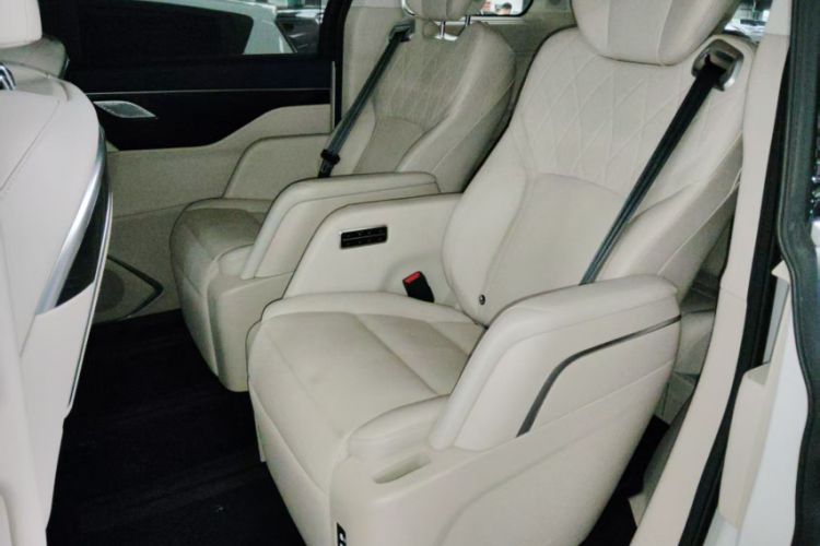 Used Wey Gaoshan 2023 Four-Wheel Drive Flagship Edition Interior 3