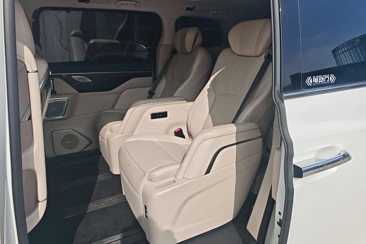 Used Wey Gaoshan 2023 Four-Wheel Drive Flagship Edition Interior 4