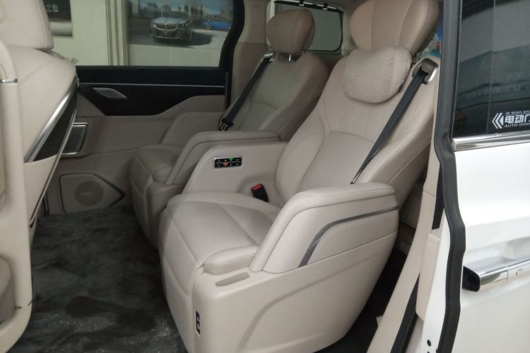 Used Wey Gaoshan 2023 Four-Wheel Drive Flagship Edition Interior 4