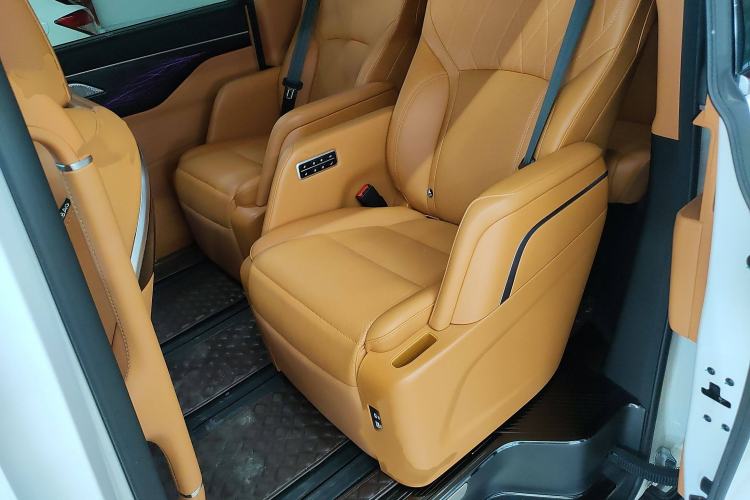 Used Wey Gaoshan 2023 Four-Wheel Drive Flagship Edition Interior 4