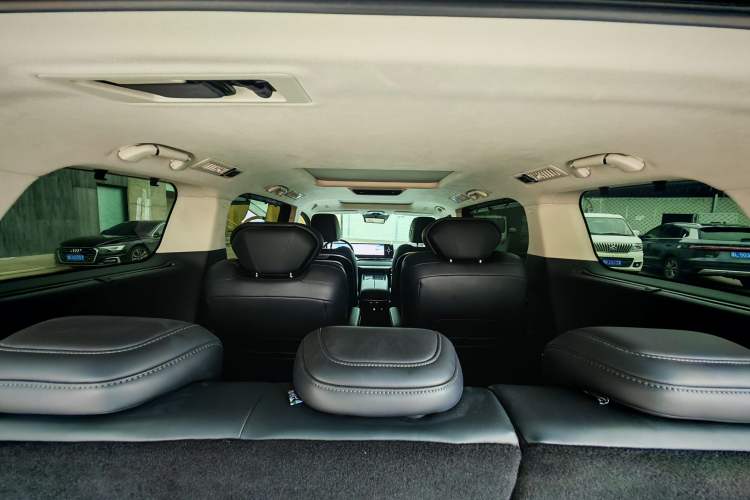 Used Wey Gaoshan 2023 Four-Wheel Drive Flagship Edition Interior 6