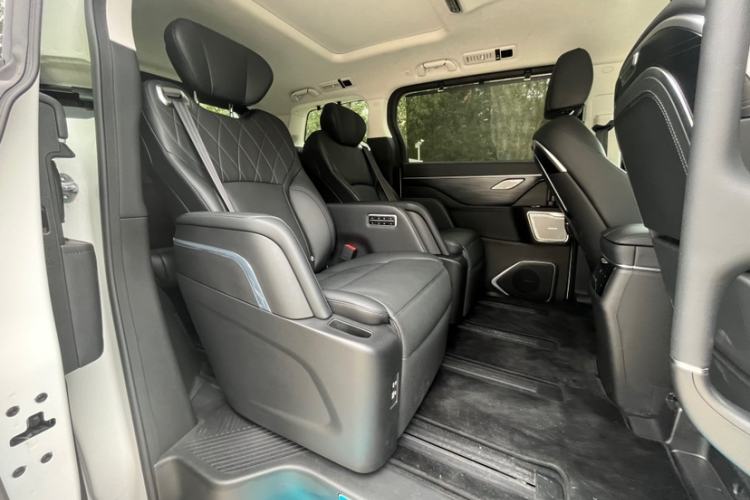 Used Wey Gaoshan 2023 Four-Wheel Drive Flagship Edition Interior 6