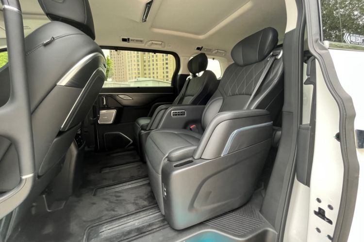 Used Wey Gaoshan 2023 Four-Wheel Drive Flagship Edition Interior 8