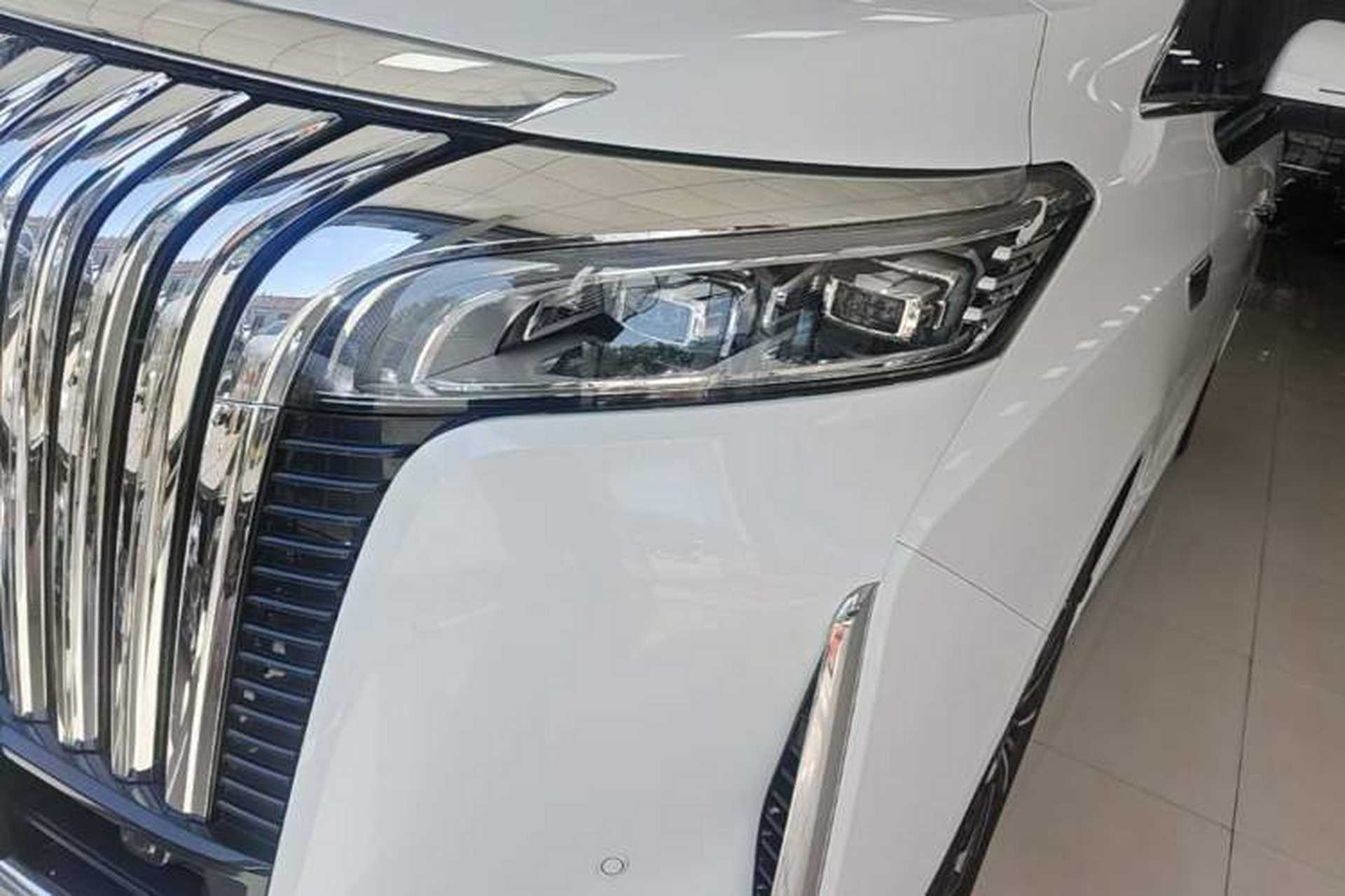 Used Wey Gaoshan 2023 Four-Wheel Drive Premium Edition Left Front Headlight