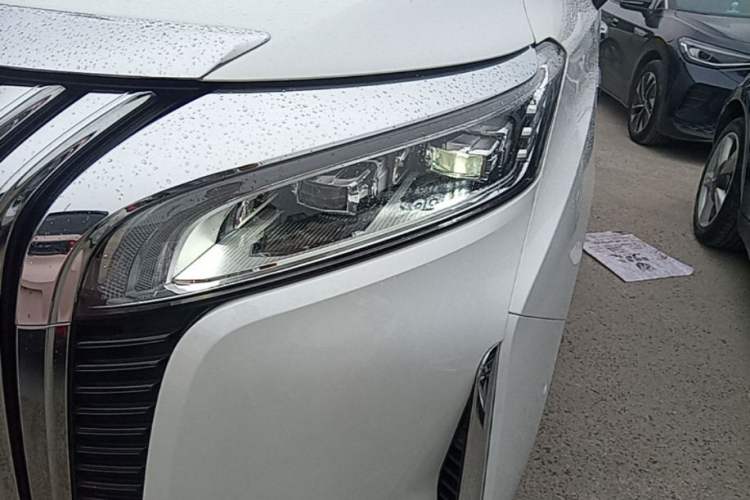 Used Wey Gaoshan 2023 Four-Wheel Drive Flagship Edition Left Front Headlight