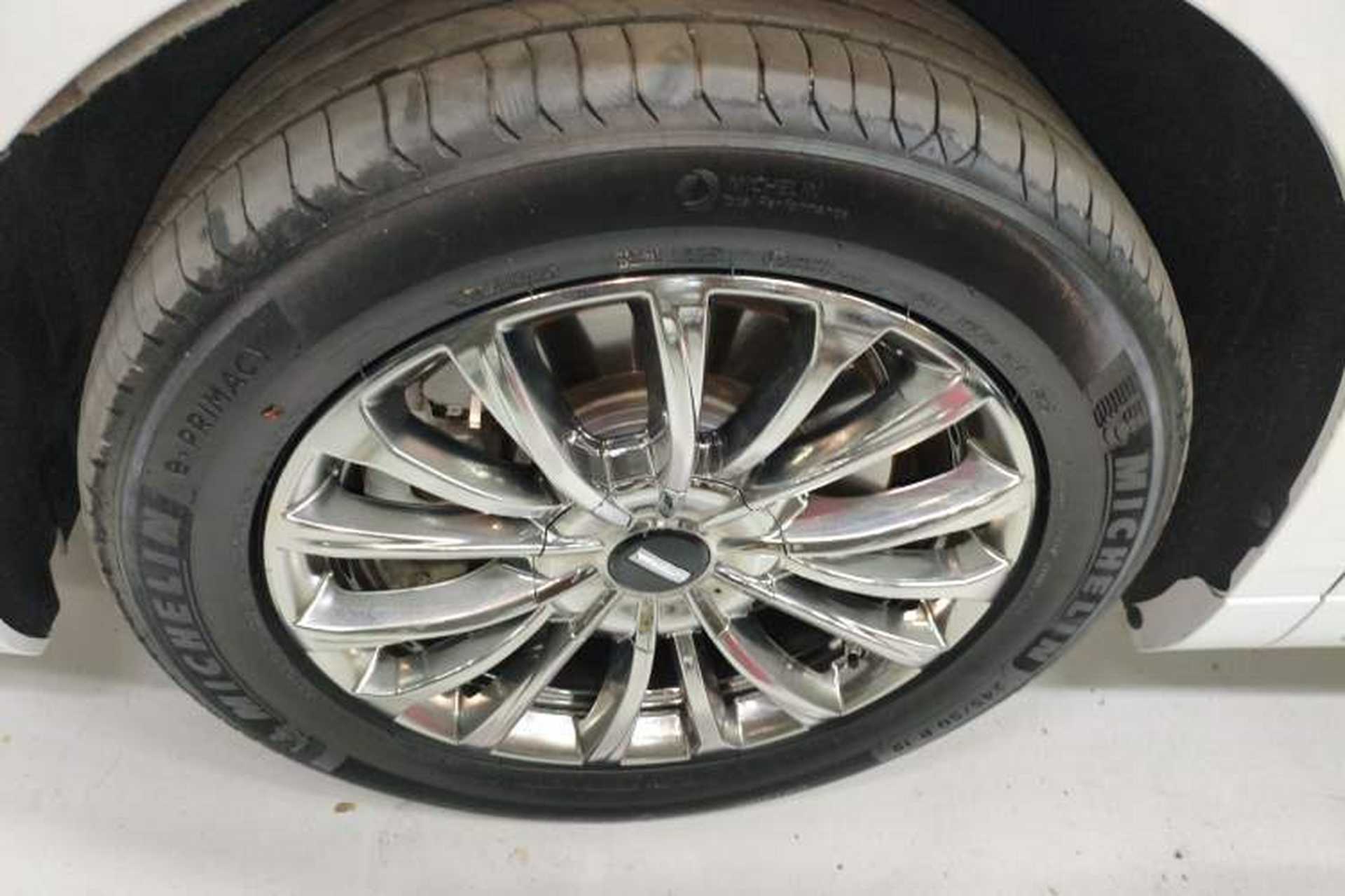 Used Wey Gaoshan 2023 Four-Wheel Drive Flagship Edition Left Front Wheel Hub