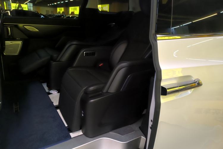Used Wey Gaoshan 2023 Four-Wheel Drive Flagship Edition Left Rear Seat