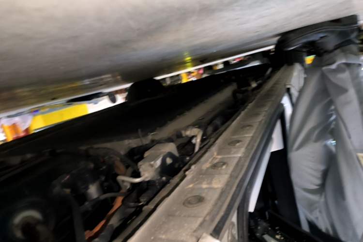 Used Wey Gaoshan 2023 Four-Wheel Drive Flagship Edition Left Side Sill