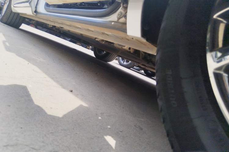 Used Wey Gaoshan 2023 Four-Wheel Drive Flagship Edition Left Side Sill