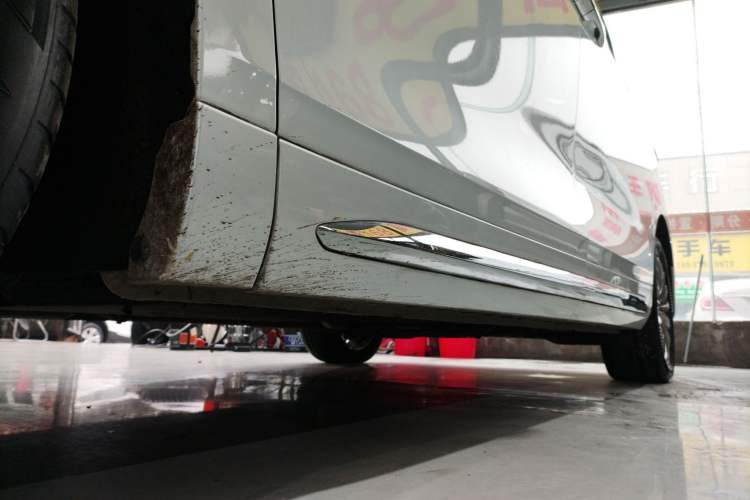 Used Wey Gaoshan 2023 Four-Wheel Drive Flagship Edition Left Side Sill
