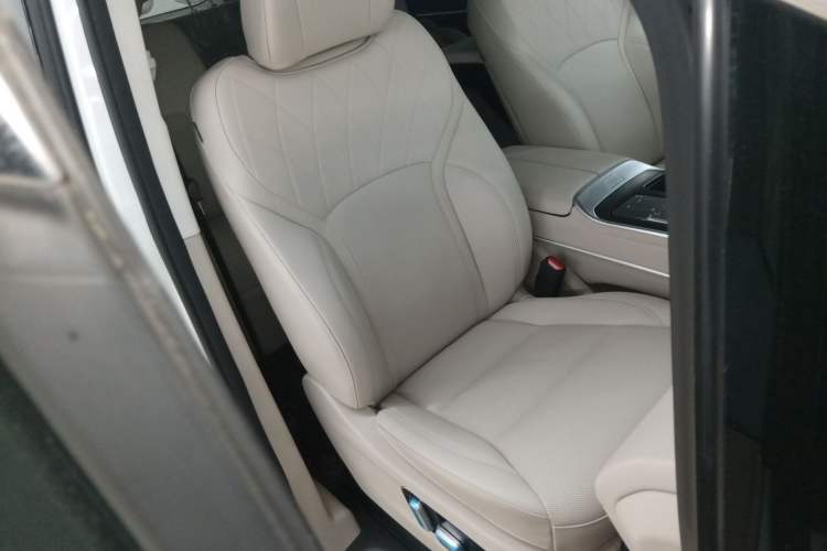 Used Wey Gaoshan 2023 Four-Wheel Drive Flagship Edition Right Front Seat
