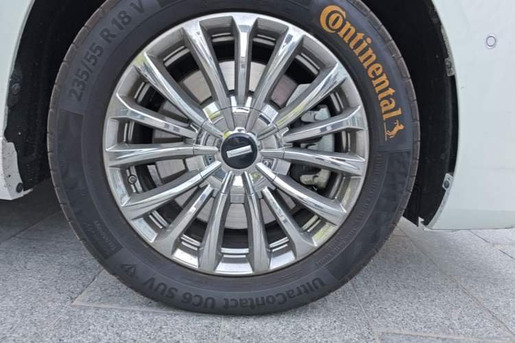 Used Wey Gaoshan 2023 Four-Wheel Drive Flagship Edition Right Front Wheel Hub