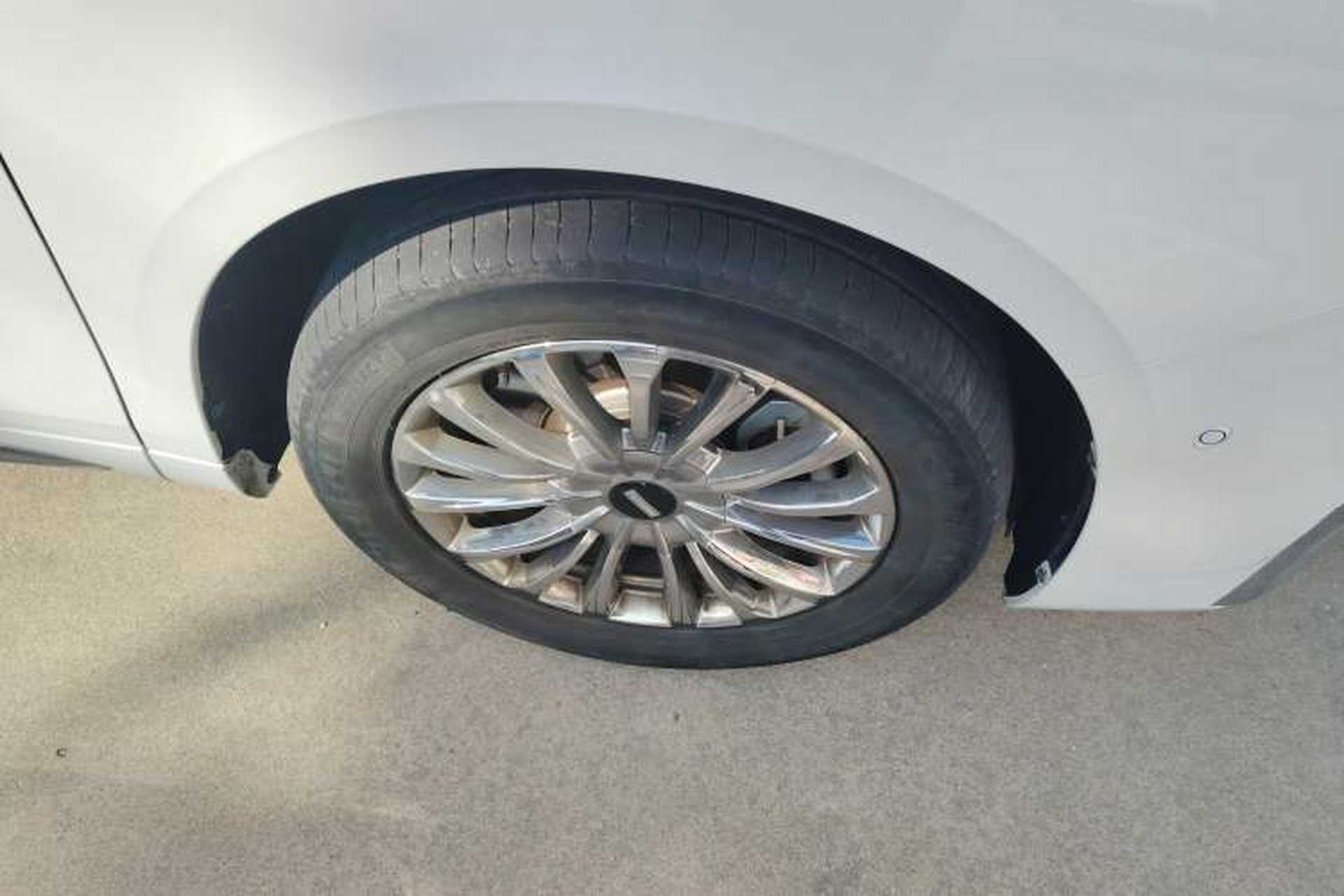 Used Wey Gaoshan 2023 Four-Wheel Drive Flagship Edition Right Front Wheel Hub