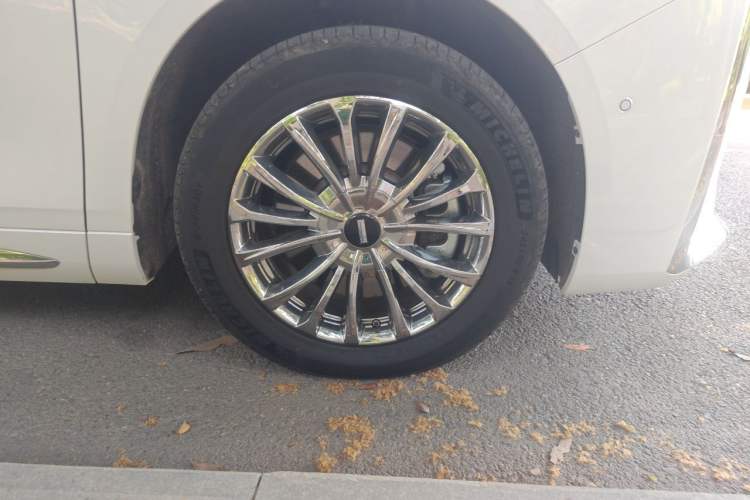Used Wey Gaoshan 2023 Four-Wheel Drive Flagship Edition Right Front Wheel Hub