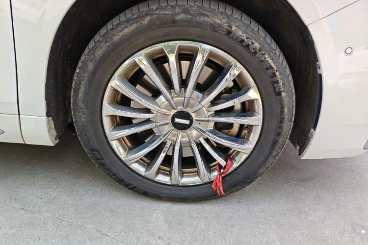 Used Wey Gaoshan 2023 Four-Wheel Drive Flagship Edition Right Front Wheel Hub